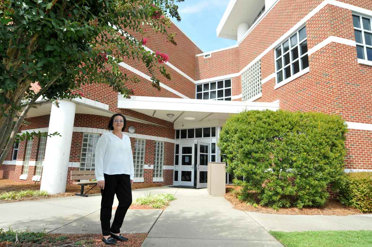 CCCC's Dr. Sara Newcomb is recipient of NCCCS's Staff of the Year award